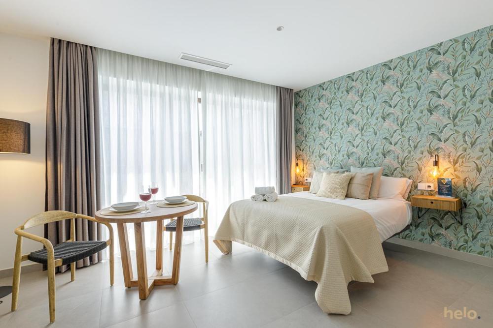 Cervantes Suites Málaga Exteriör bild
